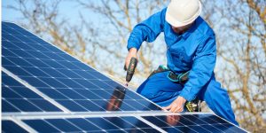 Installation Maintenance Panneaux Solaires Photovoltaïques à La Luzerne